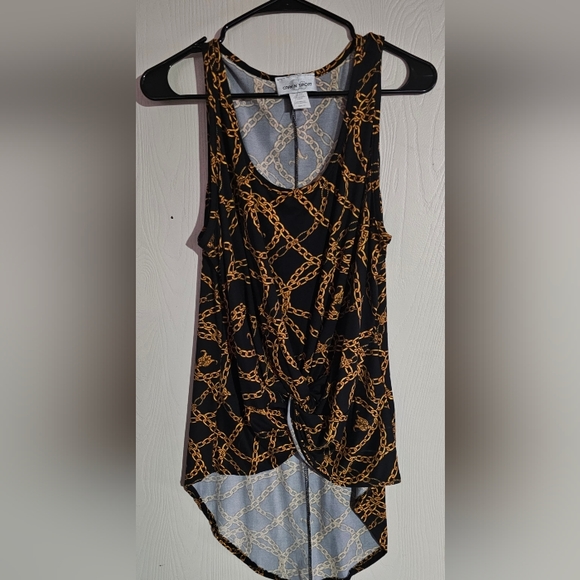 Chain Print Top - Picture 2 of 3